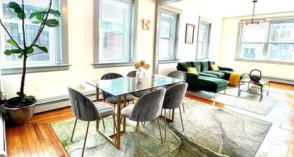 3BR Luxe Penthouse Federal Hill/Downtown
Perfect homebase for FIFA World Cup2026