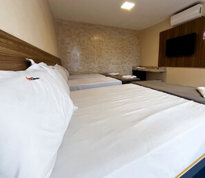 Basic Twin Room, 1 Bedroom | Free WiFi - Planaltina (Planaltina)