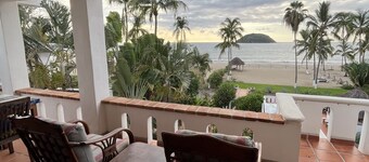 Oceanfront studio apartment 