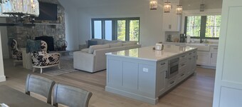 4 bed, 3.5 bath house with a 3 car garage, steam shower and fireplace! NO PETS!
