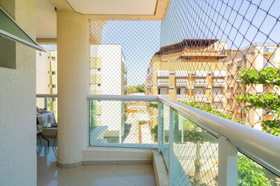 优雅的公寓在瓜鲁哈的海湾