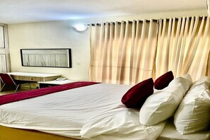 5 Schlafzimmer, Bügeleisen/Bügelbrett, WLAN, Bettwäsche