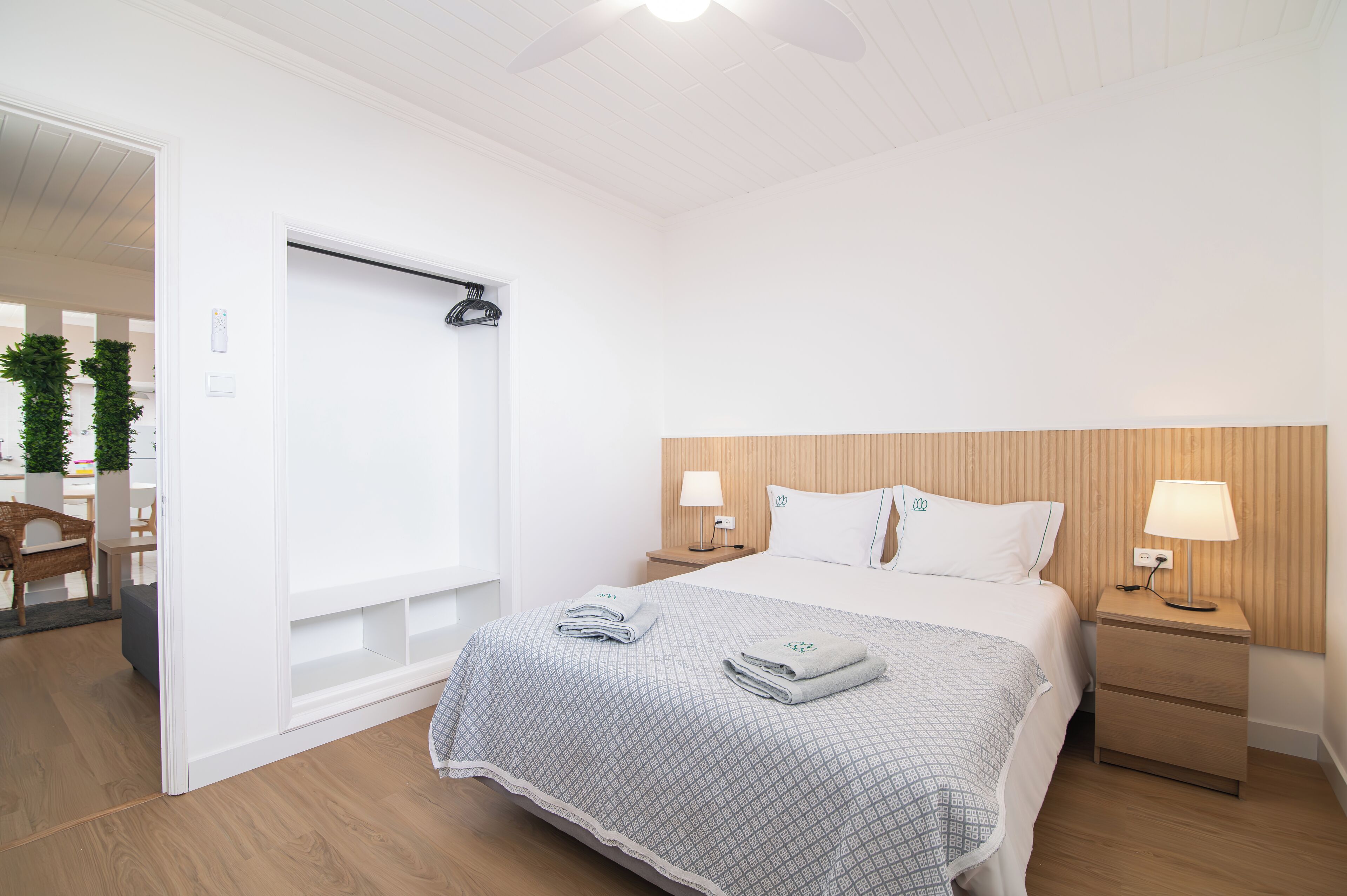 Ferro/asse da stiro, Wi-Fi gratuito