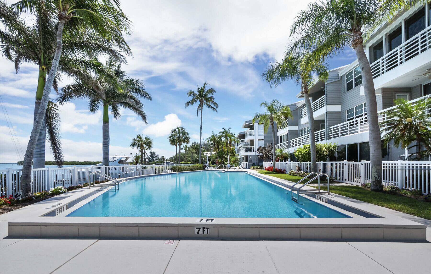 Waterfront, Spa/Pool, Private Paradise On Longboat Key!