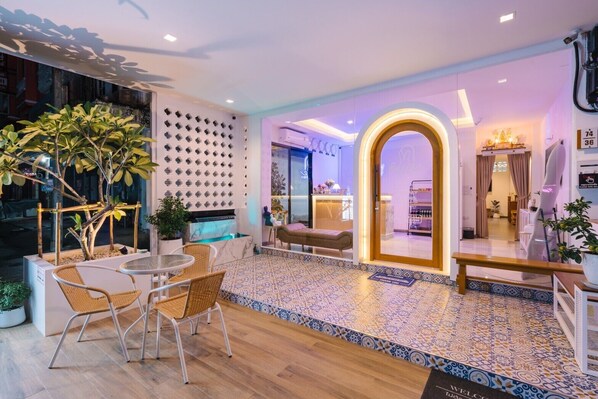 Front of property - Blue Rabbit Phuket (Phuket)