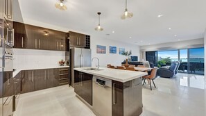 Fridge, oven, dishwasher, coffee/tea maker