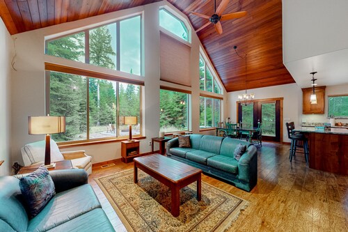 +2-acre home with firepit, grill, & wood stove, kayaks, lawn games, & views