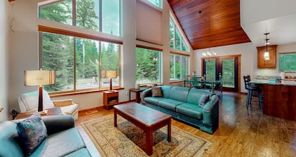 +2-acre home with firepit, grill, & wood stove, kayaks, lawn games, & views