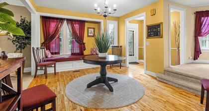 Historical Home Close To Downtown