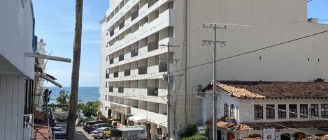 Vue depuis lâhĂ©bergement