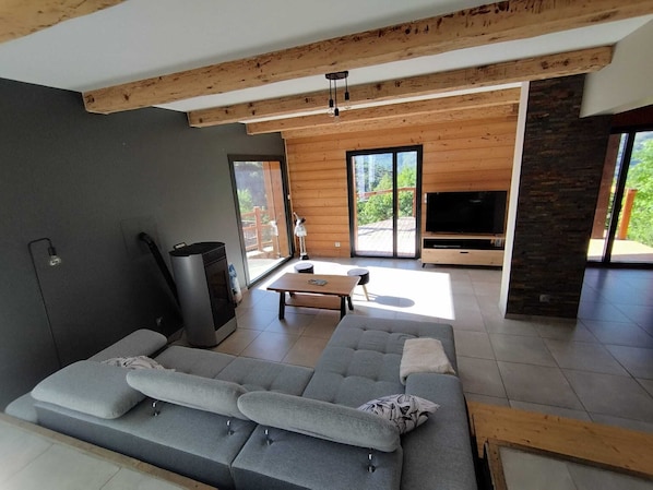 Smart TV, reproductor de DVD y estéreo