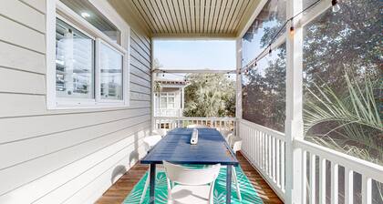 Well-decorated home with pool & tennis, hammock, W/D, & AC
