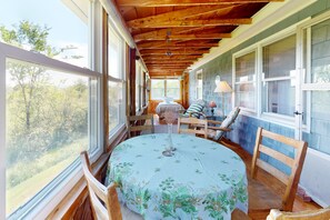 تناول الطعام