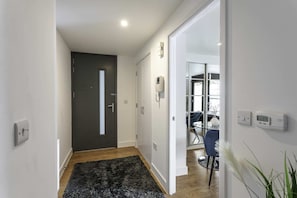 Eenvoudig appartement, 1 kingsize bed | Interieur