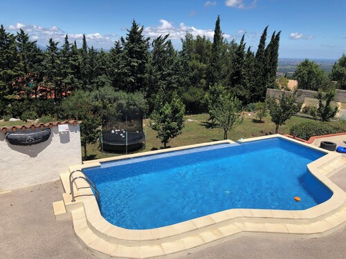 Gite confortable Dans Havre de Paie Avec Grande Piscine et vue Imprenable