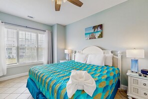 3 bedrooms, iron/ironing board, internet, bed sheets - Lakefront condo near beach with water views, pool, golf, balcony, clubhouse, AC (Myrtle Beach)