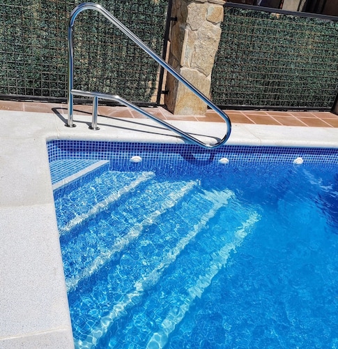 Rural house Higueras, with swimming pool and barbecue. (Suitable for pets). 