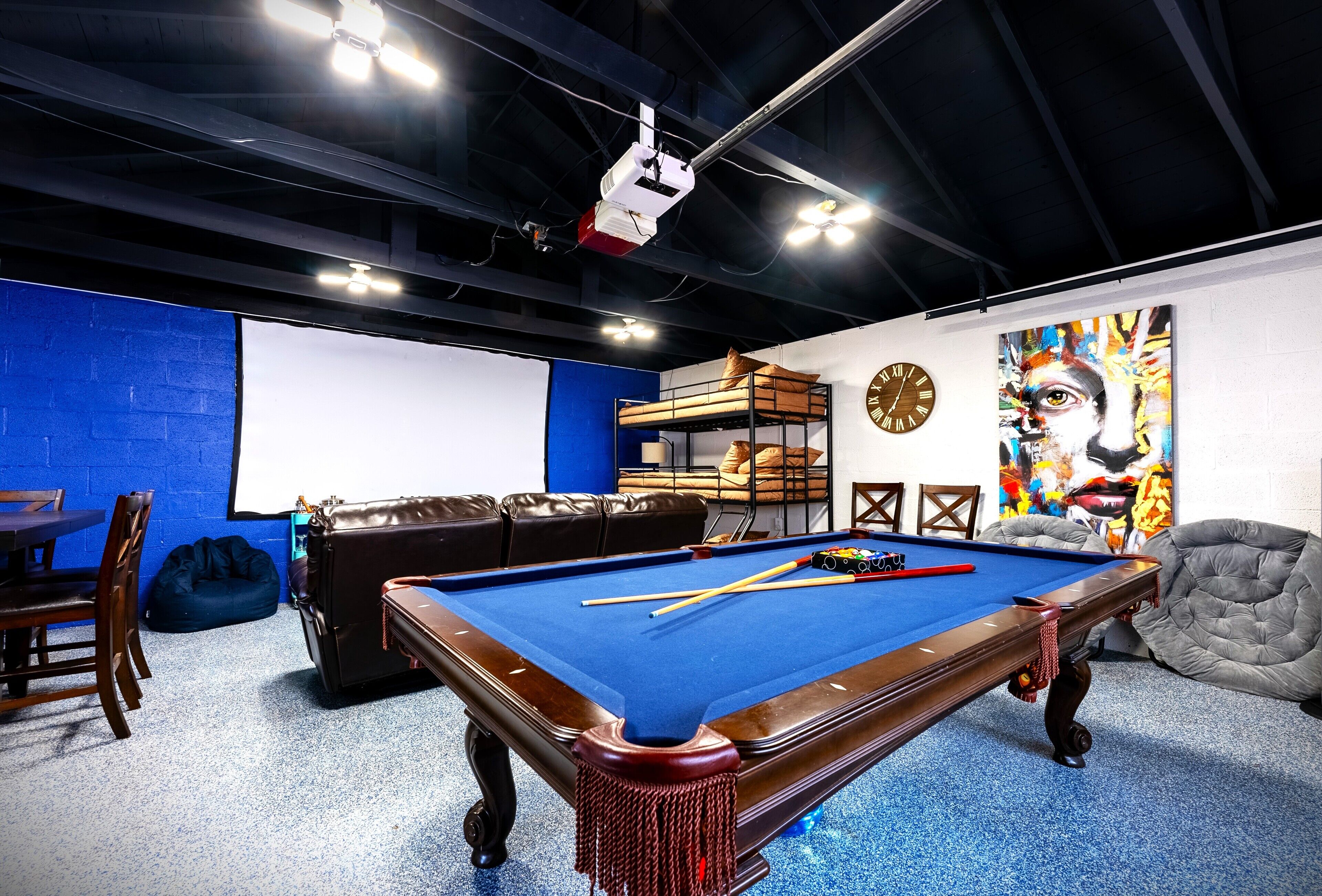 Luxurious Oasis Retreat w King Beds, Theater, & Hot Tub in the Heart of Old Town