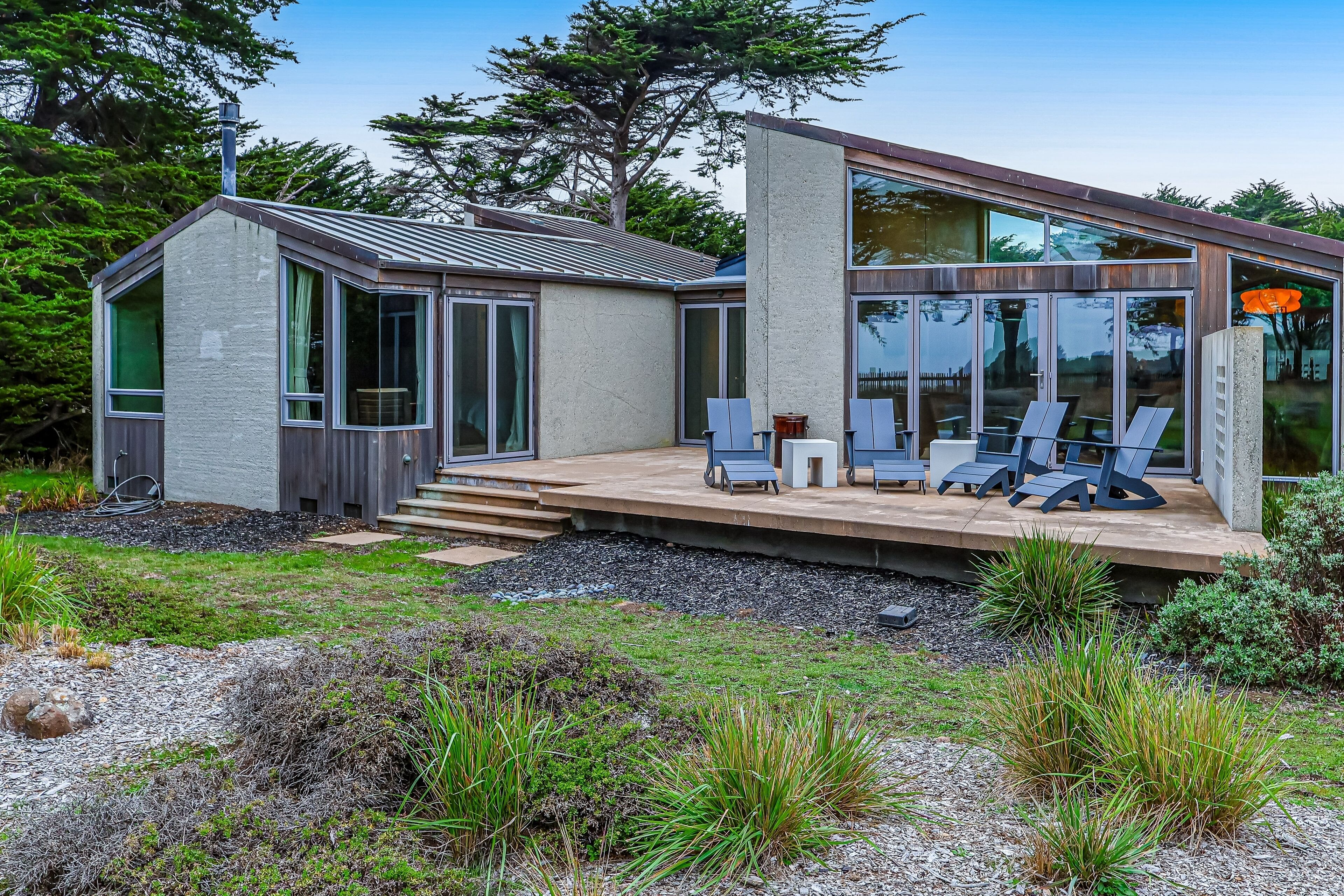 Luxe architectural gem on the oceanfront bluffs with hot tub & gorgeous design