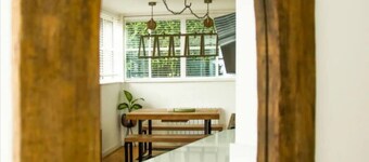 2 Double bedroom Apt in Central Bath with parking

