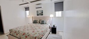 3 bedrooms, iron/ironing board, free WiFi, bed sheets - luxurious house with jacuzzi and garden (Santiago de los Caballeros)