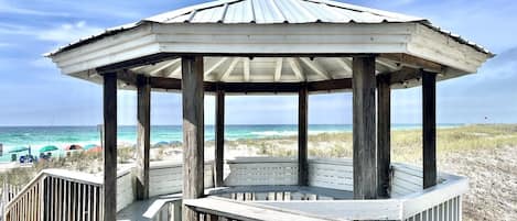 Enceinte de lâhĂ©bergement