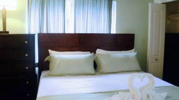 1 bedroom, WiFi, bed sheets