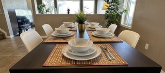 Spacious & Private Retreat near West Edmonton Mall