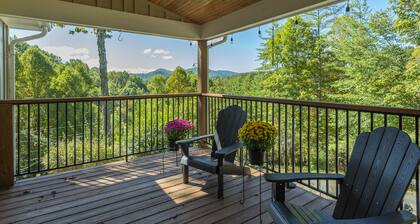 Beautiful Mtn Views, Fire Pit+Grill, Gas Logs, WiFi, Close to Burnsville & AVL!