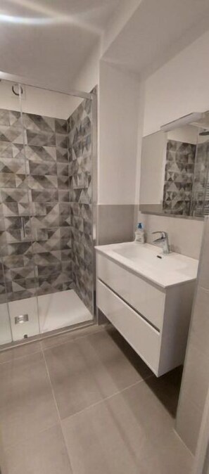 Regadera y bidet 
