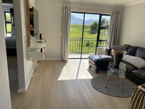 On a golf estate with Mountain views.
4km from the Beach