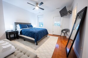 3 slaapkamers, een bureau, een strijkplank/strijkijzer, gratis wifi