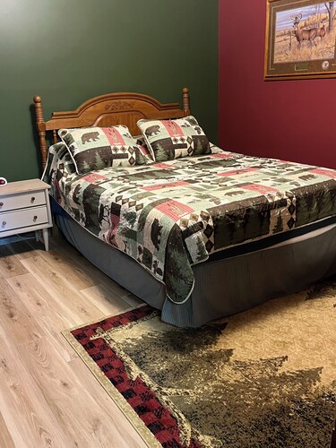 Relax in the Ozark woods at a quiet nature retreat with a private walking trail.