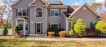 BIG home with hot tub, sleeps 10 guests