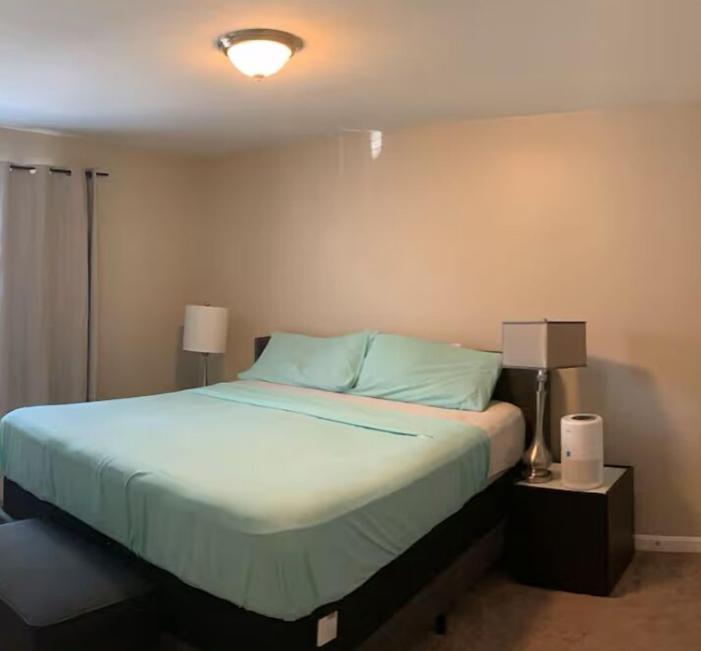 2 habitaciones, escritorio, wifi gratis y ropa de cama 