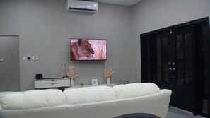 Interior - Pristine Modern 2-Bedroom Villa with Beautiful Outdoor Entertainment Area (Saint David)