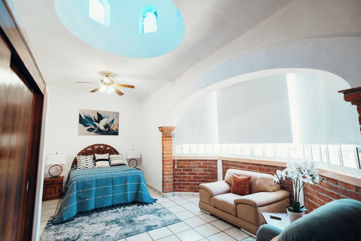 Honeymoon Suite | Premium bedding, down comforters, desk, laptop workspace