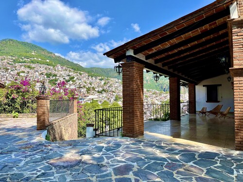 LindaVista Taxco, PuebloMágico, vista panorámica, estacionamiento, 10min zócalo