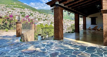 LindaVista Taxco, PuebloMágico, vista panorámica, estacionamiento, 10min zócalo