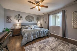 3 bedrooms, iron/ironing board, free WiFi, bed sheets