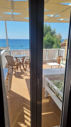 Relaxing appartment  50 seconds! from the beach