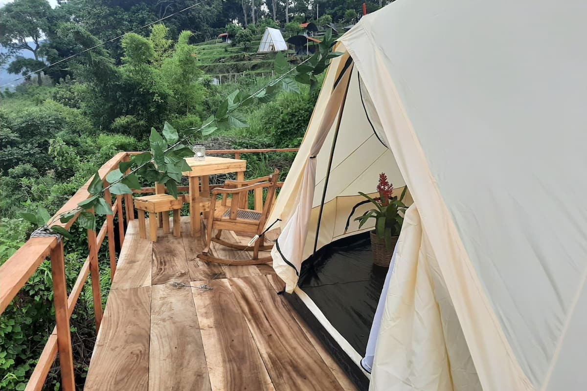 Romantic Tent | 6 bedrooms, bed sheets
