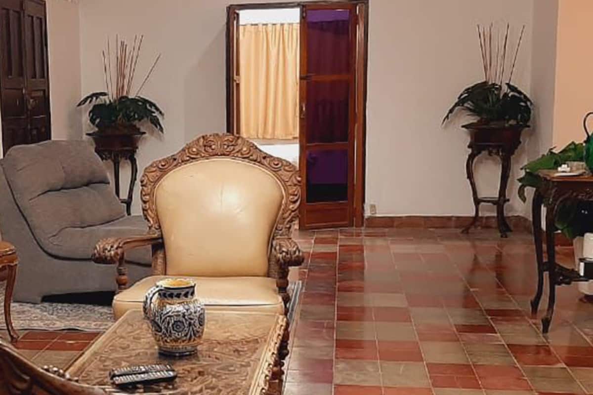 Traditional Apartment | Bed sheets