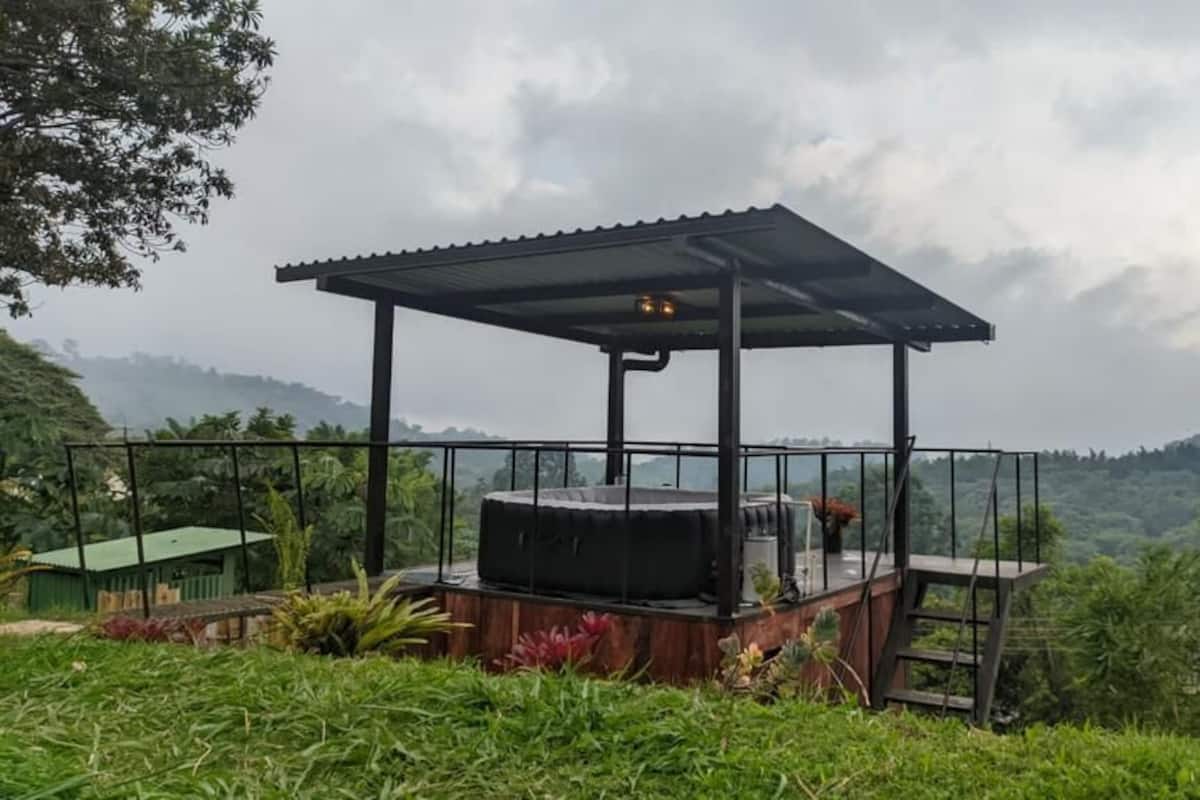 Panoramic Cabin | 6 bedrooms, bed sheets