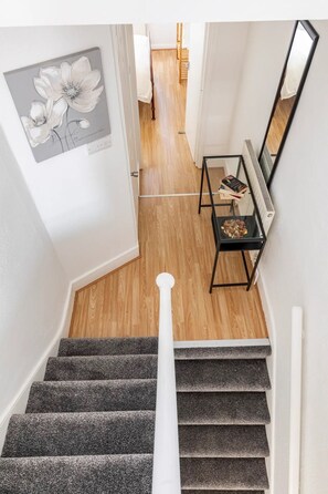 Interior - Bright & Spacious comfy 3 bed apartment in Brixton
 (London)