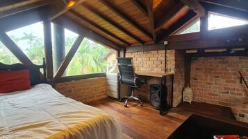 4 habitaciones, escritorio, cuna de viaje y wifi gratis