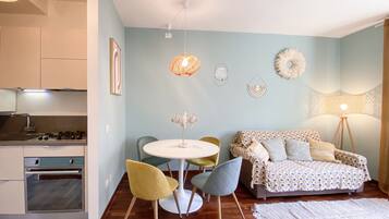 Deluxe-Apartment | Eigene Küche | Großer Kühlschrank, Ofen, Herdplatte, Geschirrspüler