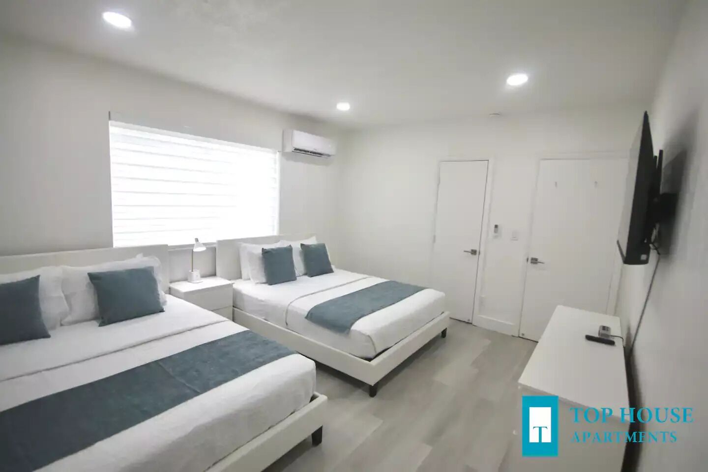 2 slaapkamers, een strijkplank/strijkijzer, wifi, beddengoed