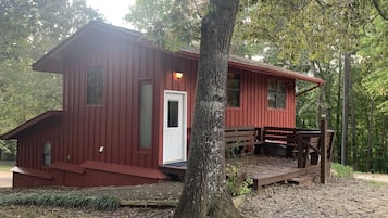 Woodwose Cabin | Iron/ironing board, free WiFi, bed sheets