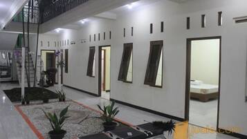 Pintu masuk interior